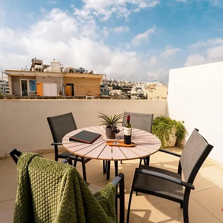 A Penthouse In The Heart Of St Julians * San Ġiljan