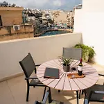 A Penthouse In The Heart Of St Julians 아파트